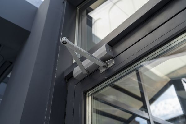 Cost of Door Closer Mounting in Salem