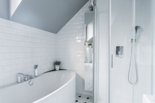 Cost of Bathroom Caulking Service in Salem