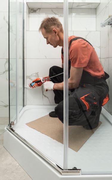Cost of Shower Caulking Replacement in Salem