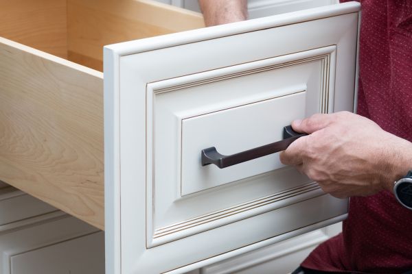 Cost of Cabinet Handle Installation in Salem