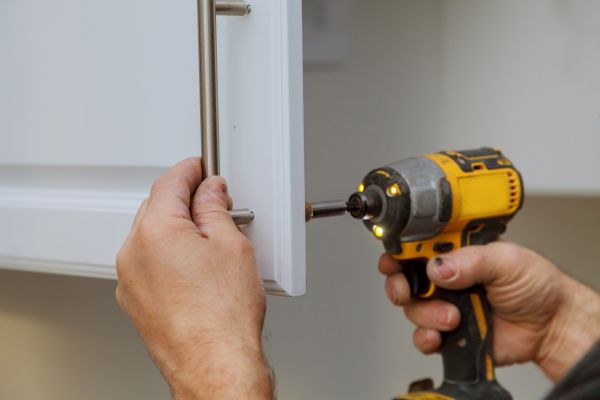 Cost of Cabinet Knob Installation in Salem
