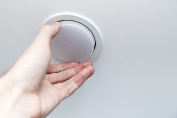 Cost of Ceiling Light Bulb Replacement in Salem