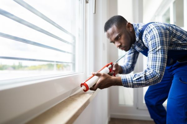 Cost of Caulk Repair in Salem