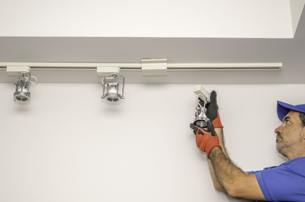 Cost of Track Light Bulb Replacement in Salem